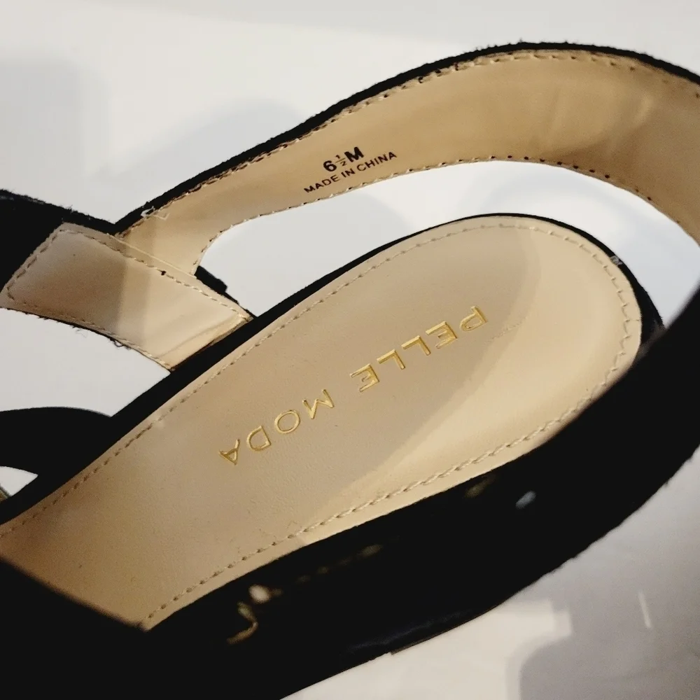 New Pelle Moda Women's High Heel's Suede Sandals, Size 6,5